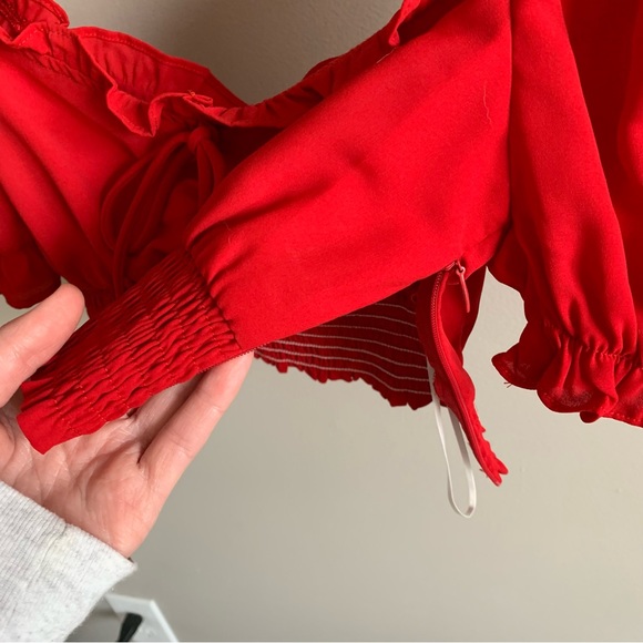 Puff Sleeve Crop Top - Picture 7 of 8